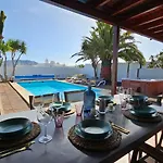 Angelita Villa *