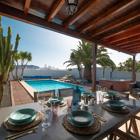 Angelita Playa Blanca (Lanzarote)