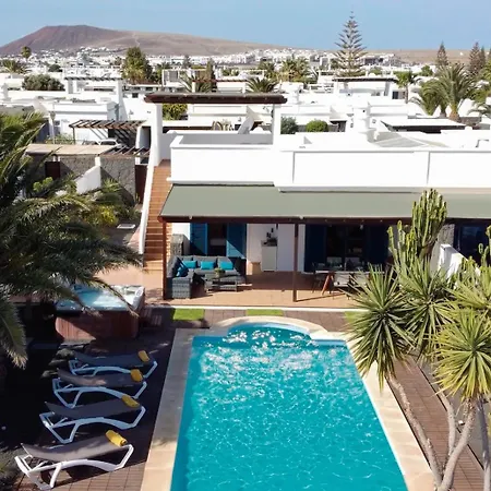 Angelita Playa Blanca (Lanzarote)